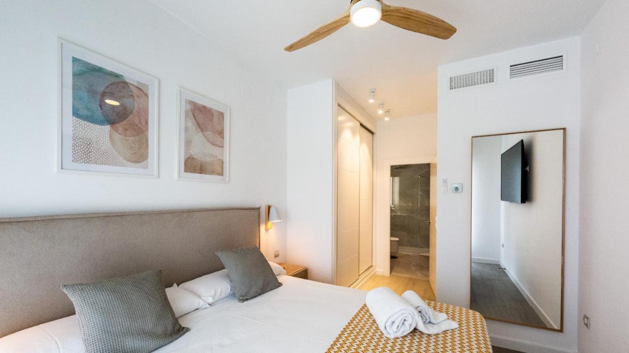 Homity Holidays - Playa Granada - Marina Golf โมตริล ภายนอก รูปภาพ