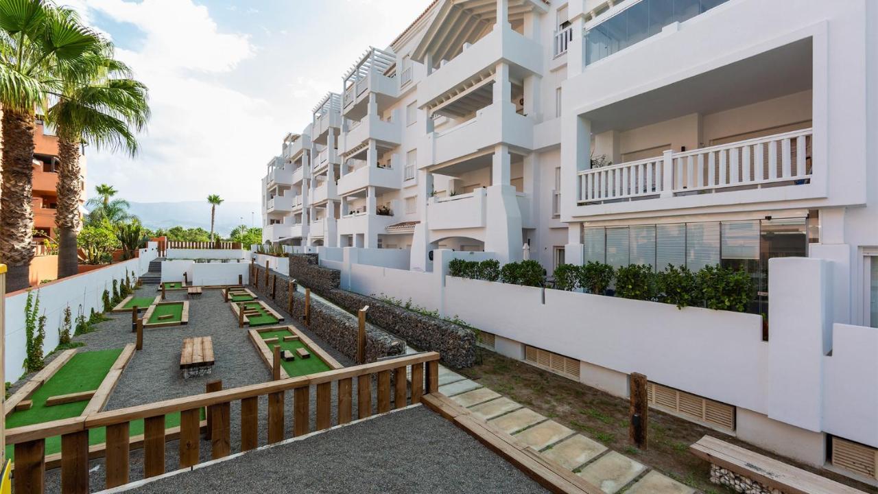 Homity Holidays - Playa Granada - Marina Golf โมตริล ภายนอก รูปภาพ
