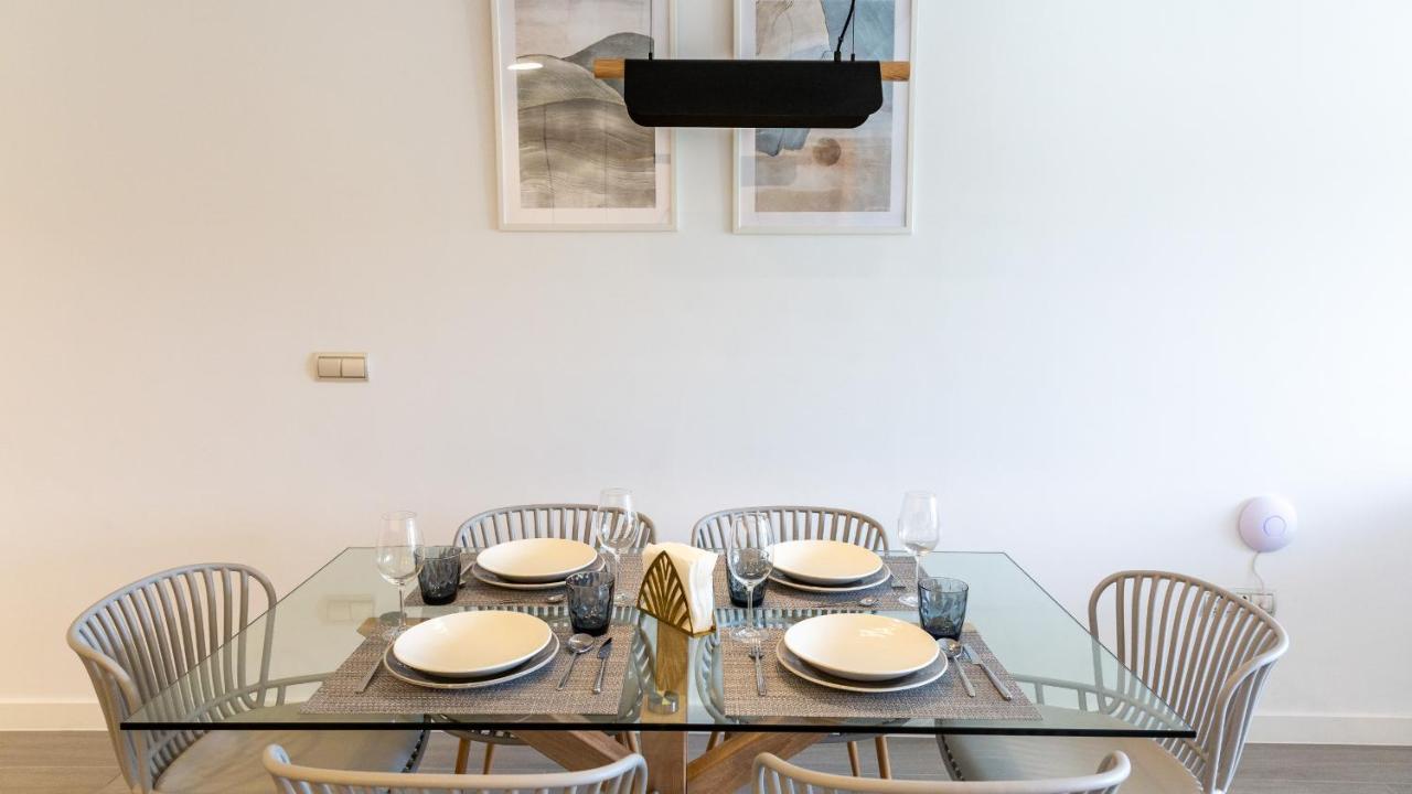 Homity Holidays - Playa Granada - Marina Golf โมตริล ภายนอก รูปภาพ
