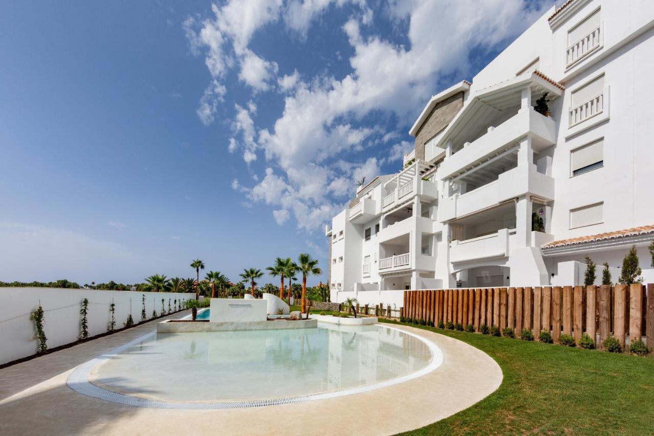 Homity Holidays - Playa Granada - Marina Golf โมตริล ภายนอก รูปภาพ
