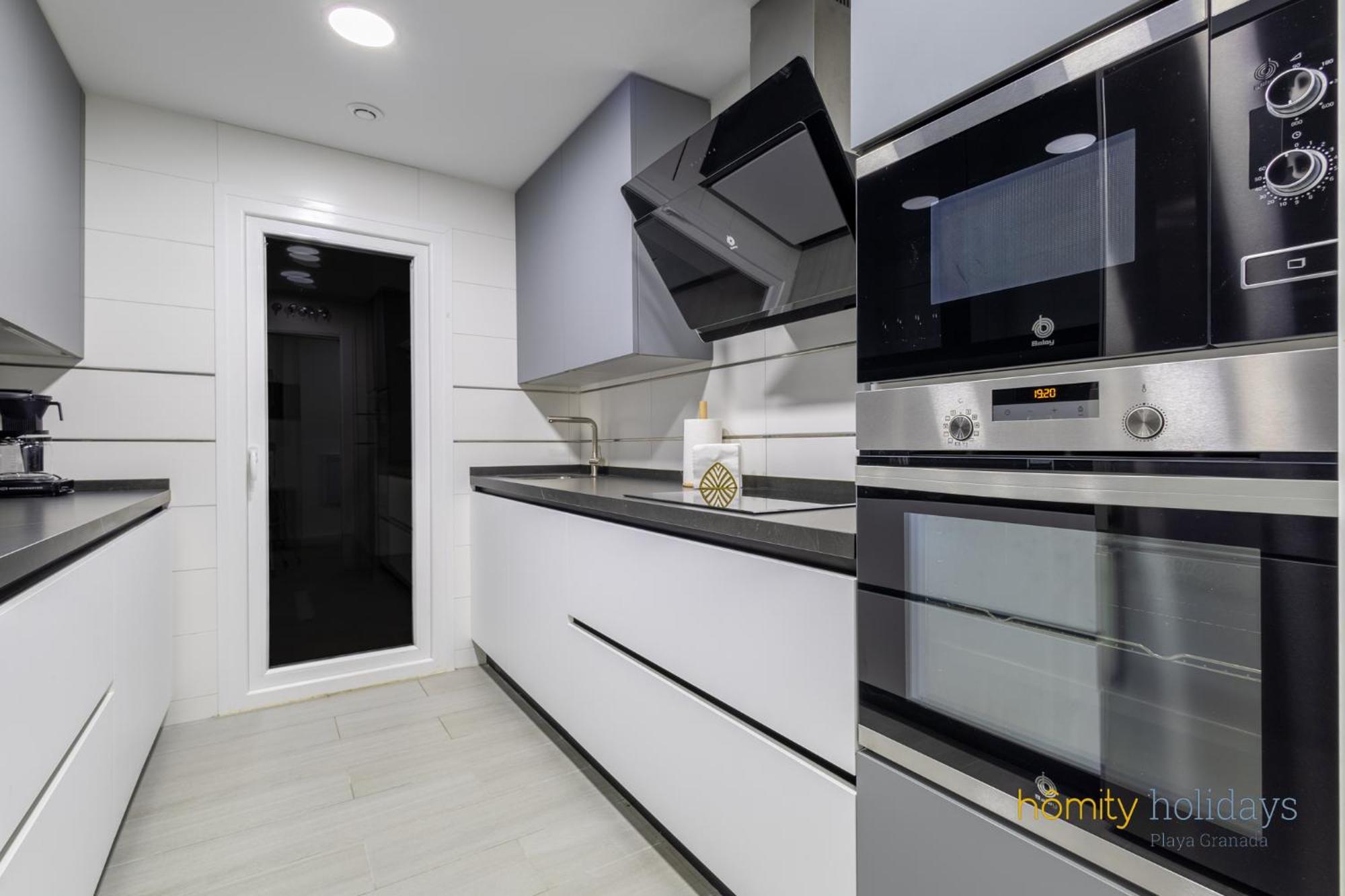 Homity Holidays - Playa Granada - Marina Golf โมตริล ภายนอก รูปภาพ