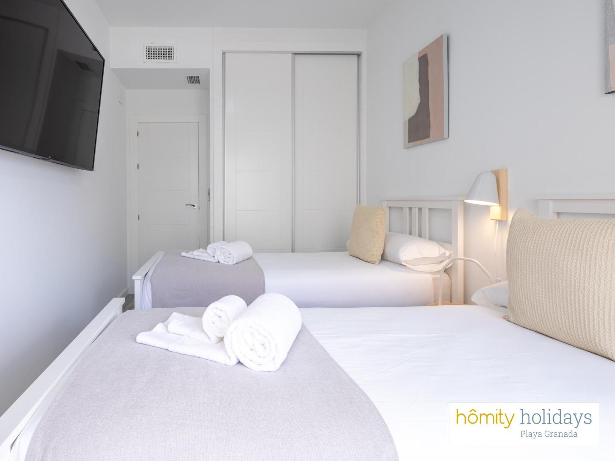 Homity Holidays - Playa Granada - Marina Golf โมตริล ภายนอก รูปภาพ